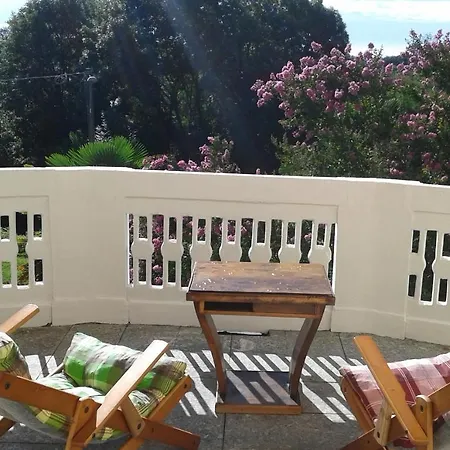 Guest house Swanlake 3*