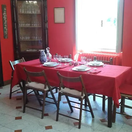 Swanlake Guest house