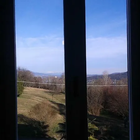 Swanlake 3* Nebbiuno