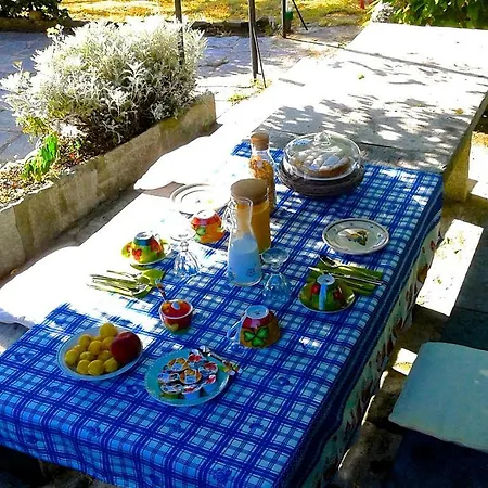 Guest house Swanlake
