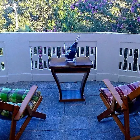 Swanlake Guest house 3*