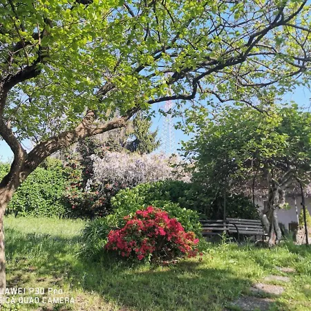 Swanlake Guest house Nebbiuno